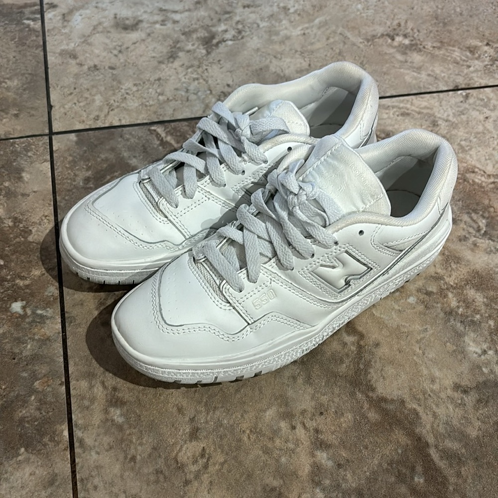 New balance 550 size 5.5 - Picture 2 of 8